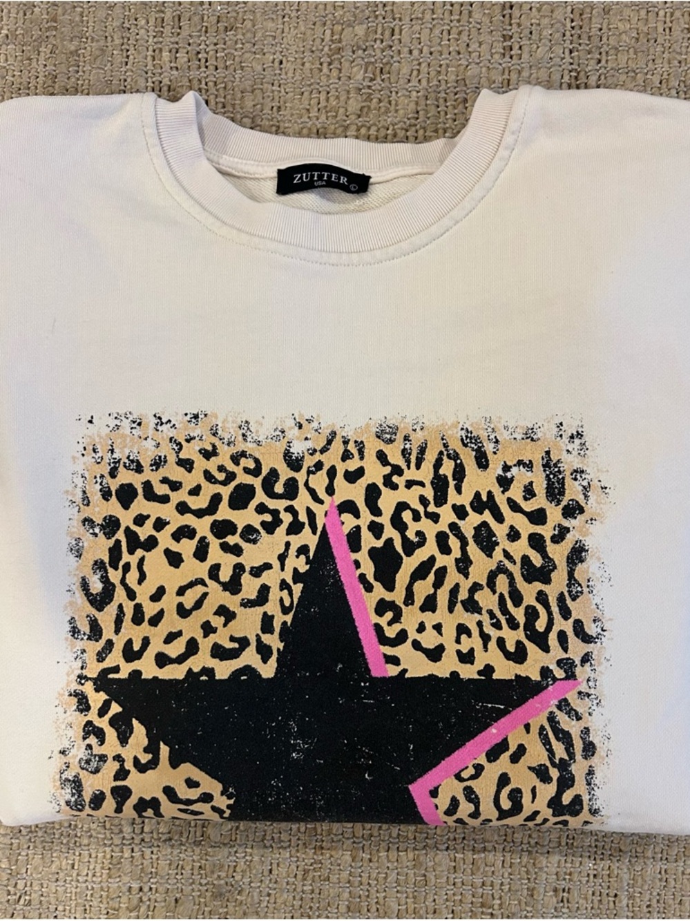 Sweatshirt with Leopard Print and Star - Picture 4 of 5